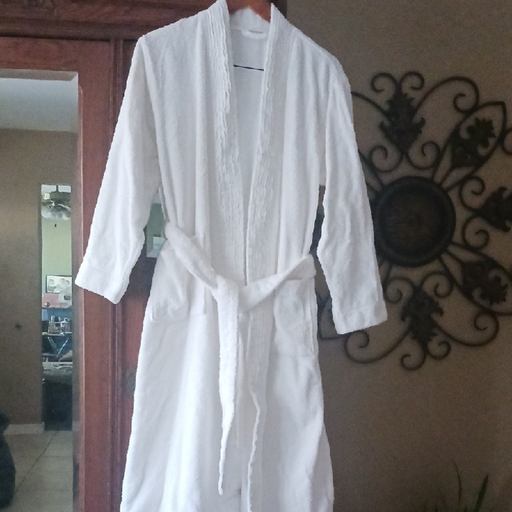 Pure fiber Plush Bathrobe